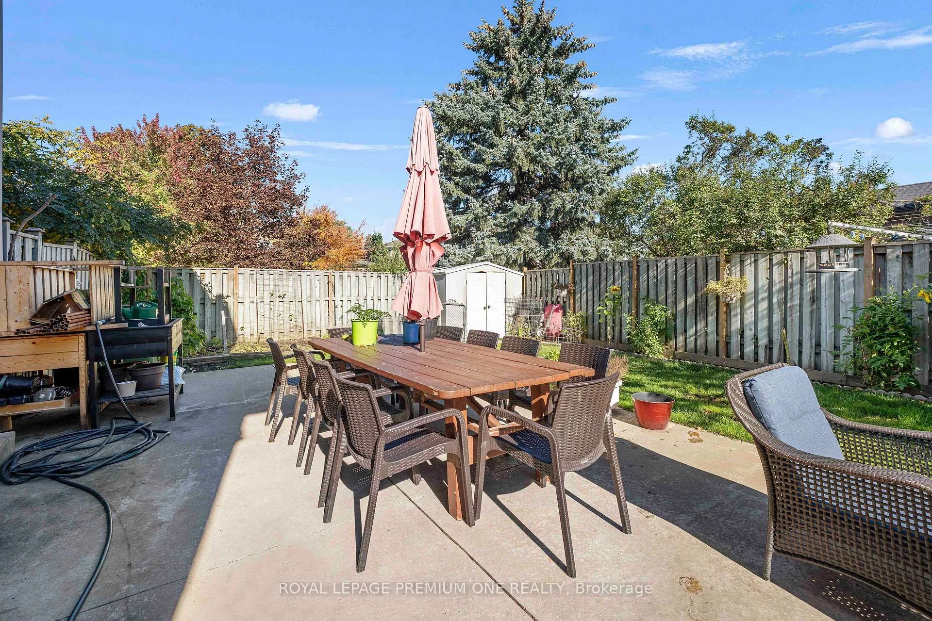 Photo 98 of 25 Sir Lancelot Court, Caledon, Bolton East — HOMEH