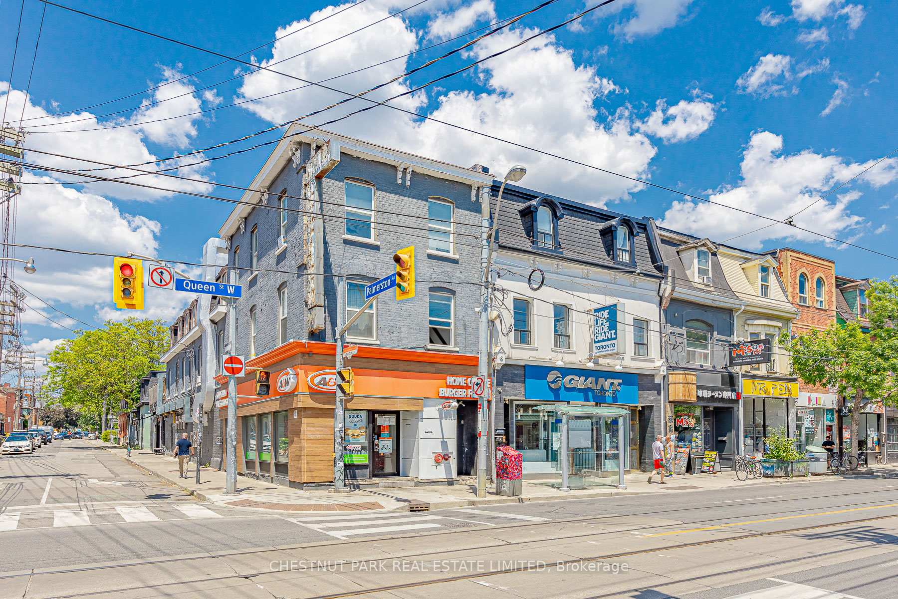 Photo of Unit #1, 650A Queen Street W