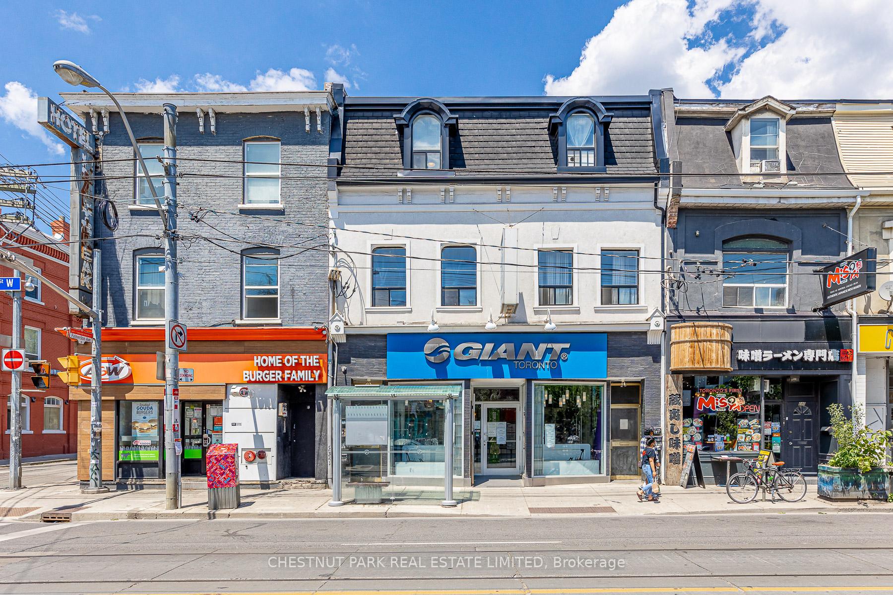 Photo 2 of Unit #1, 650A Queen Street W, Toronto, Trinity-Bellwoods — HOMEH