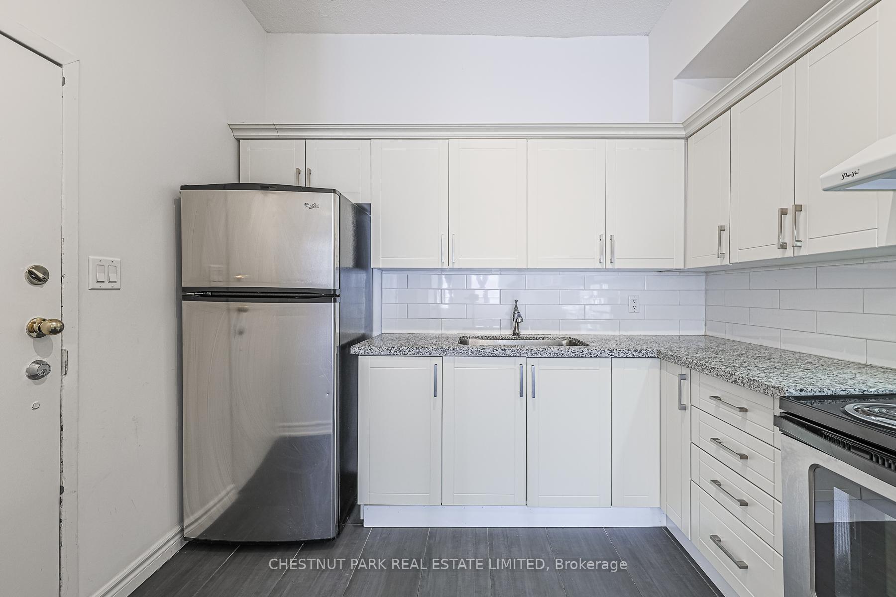 Photo 5 of Unit #1, 650A Queen Street W, Toronto, Trinity-Bellwoods — HOMEH