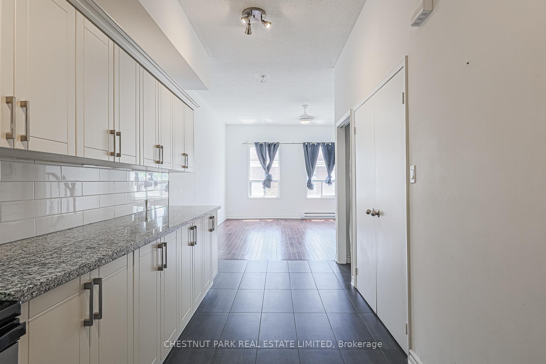 Photo 6 of Unit #1, 650A Queen Street W, Toronto, Trinity-Bellwoods — HOMEH