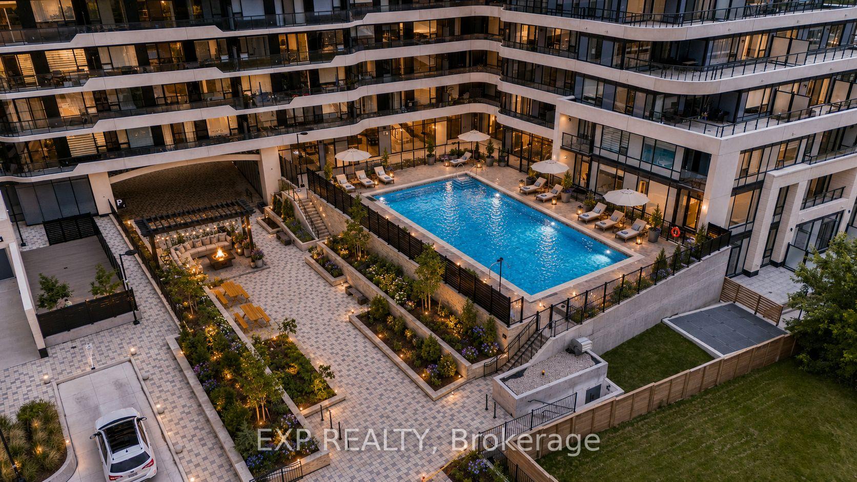 Photo 3 of Unit 235, 8188 Yonge Street, Vaughan, Uplands — HOMEH