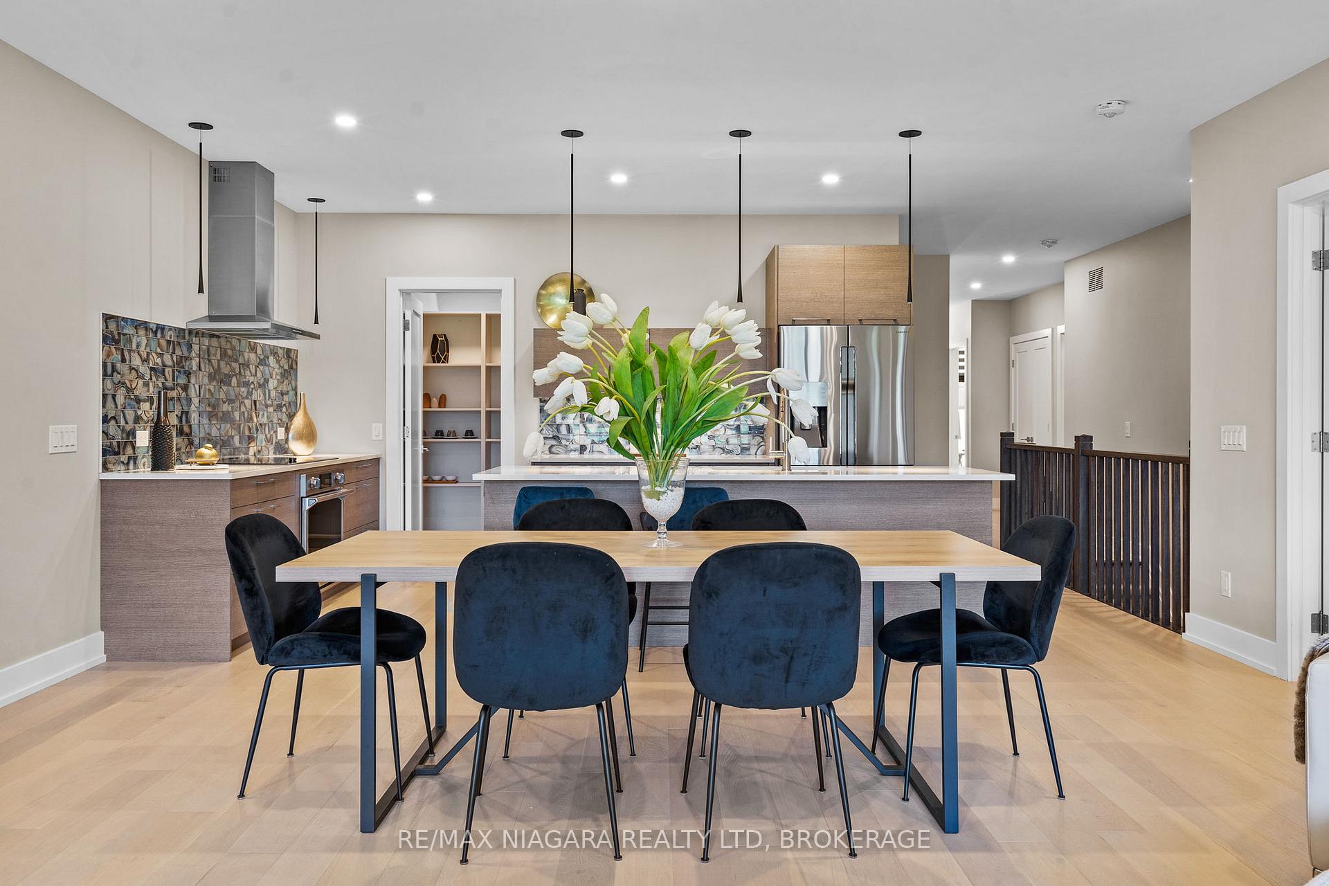 Photo 10 of 37 Peach Tree Common, St. Catharines, Lakeshore — HOMEH