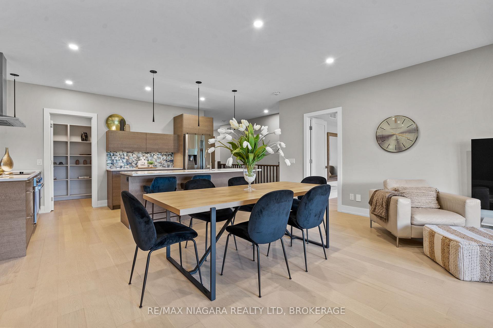 Photo 14 of 37 Peach Tree Common, St. Catharines, Lakeshore — HOMEH