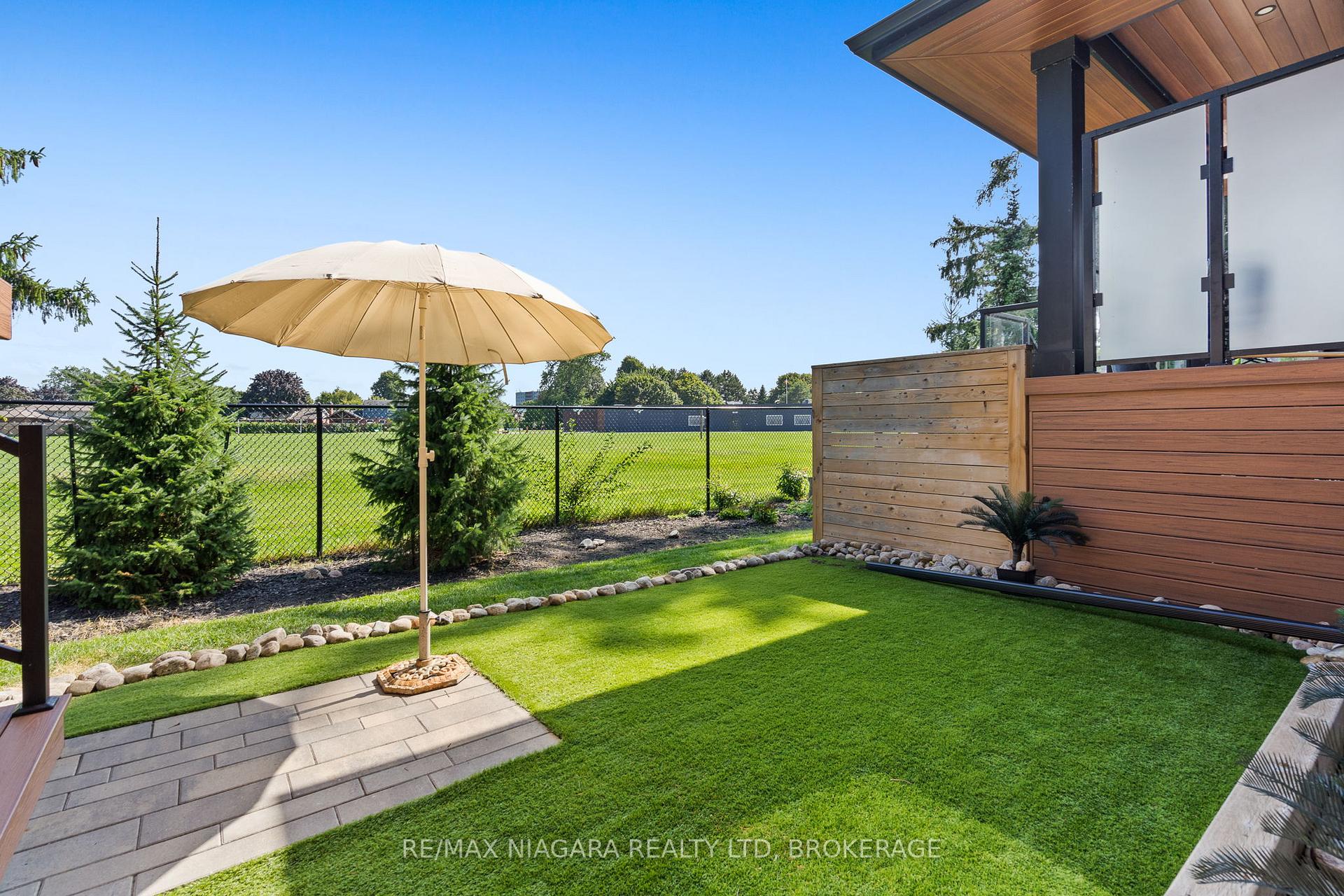 Photo 32 of 37 Peach Tree Common, St. Catharines, Lakeshore — HOMEH