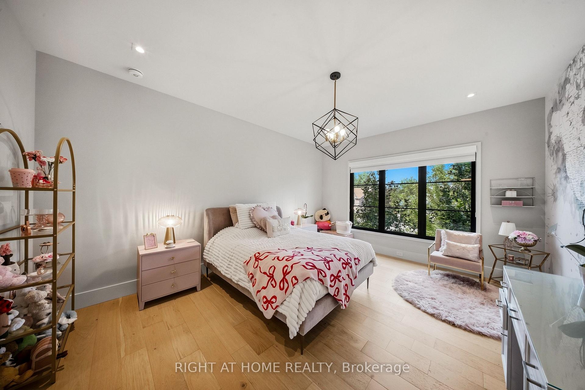 Photo 51 of 125 Clearview Heights, King, King City — HOMEH