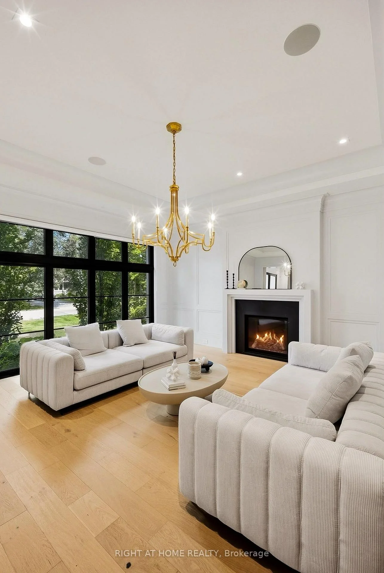 Photo 14 of 125 Clearview Heights, King, King City — HOMEH