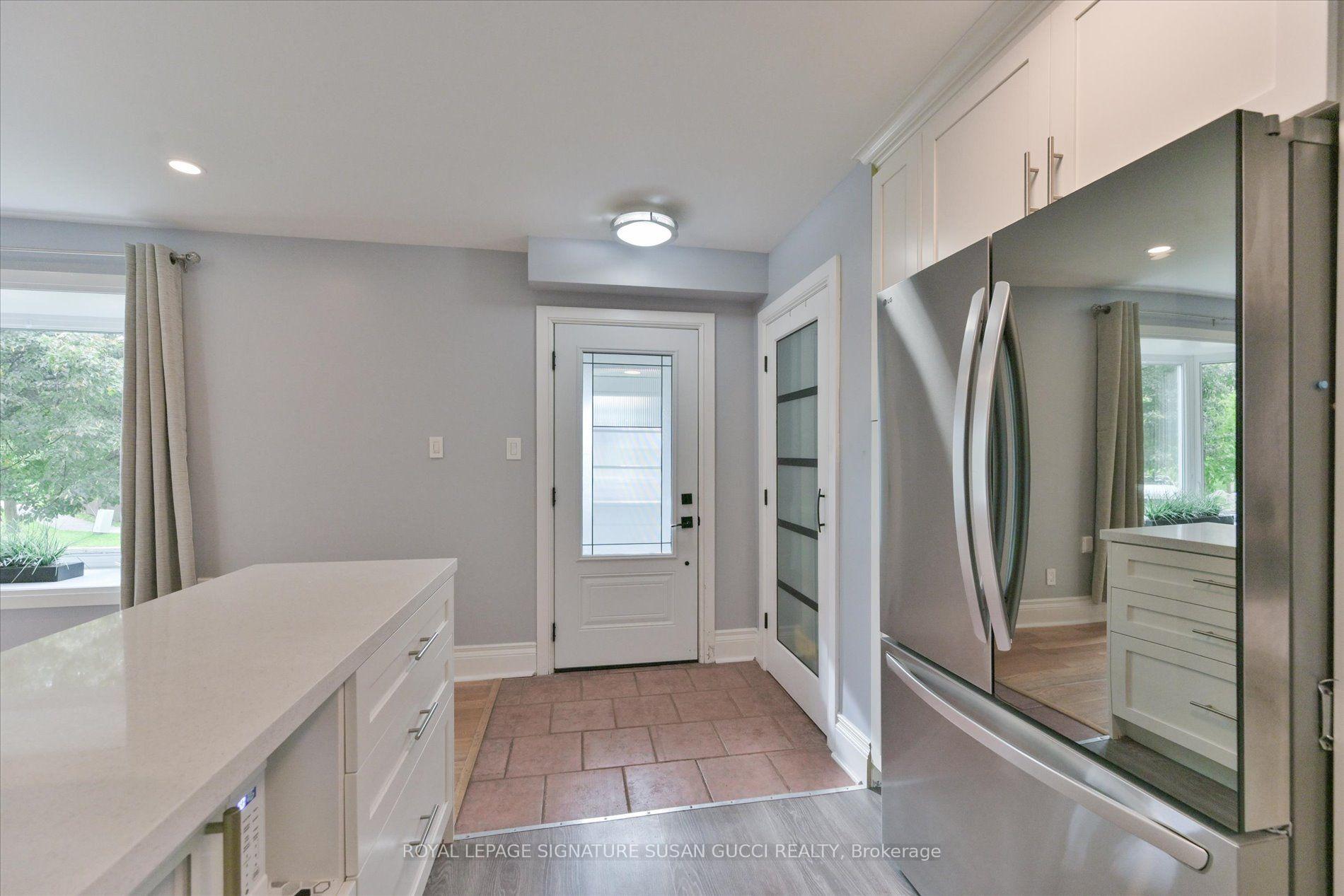Photo 3 of 29 Topham Road, Toronto, O'Connor-Parkview — HOMEH