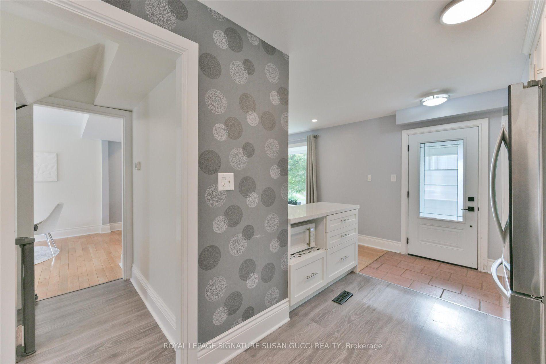 Photo 6 of 29 Topham Road, Toronto, O'Connor-Parkview — HOMEH
