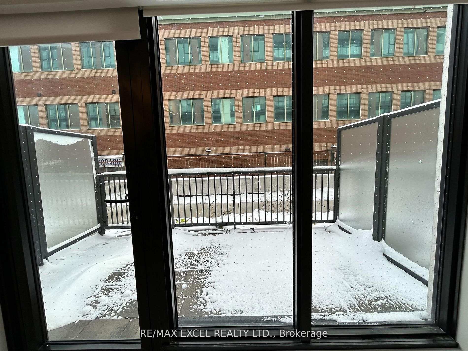 Photo 3 of Unit 109, 699 Sheppard Avenue E, North York, Bayview Village — HOMEH