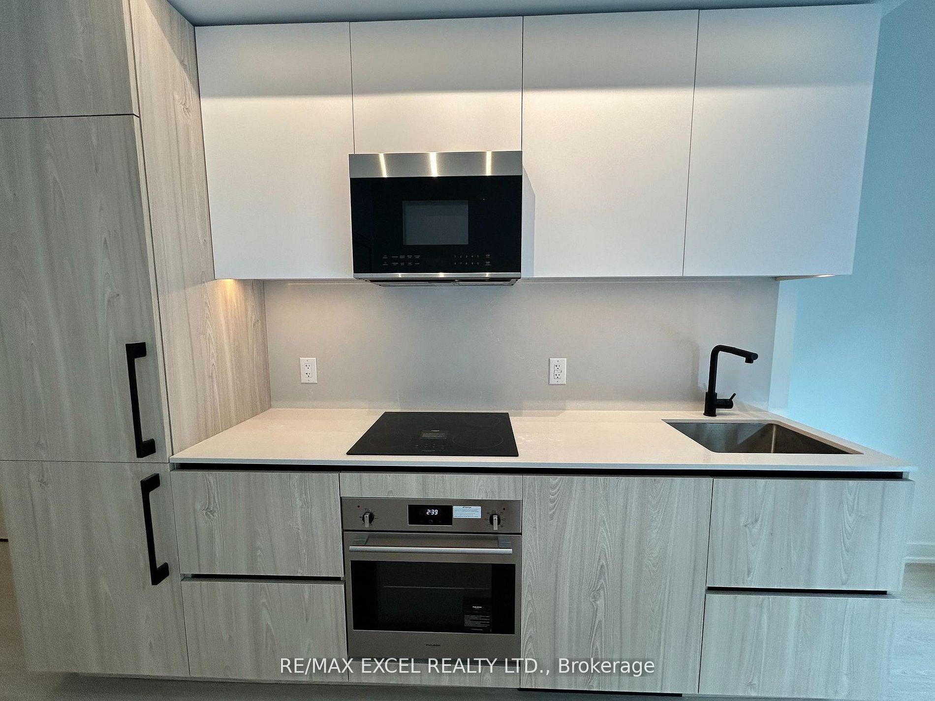 Photo 5 of Unit 109, 699 Sheppard Avenue E, North York, Bayview Village — HOMEH