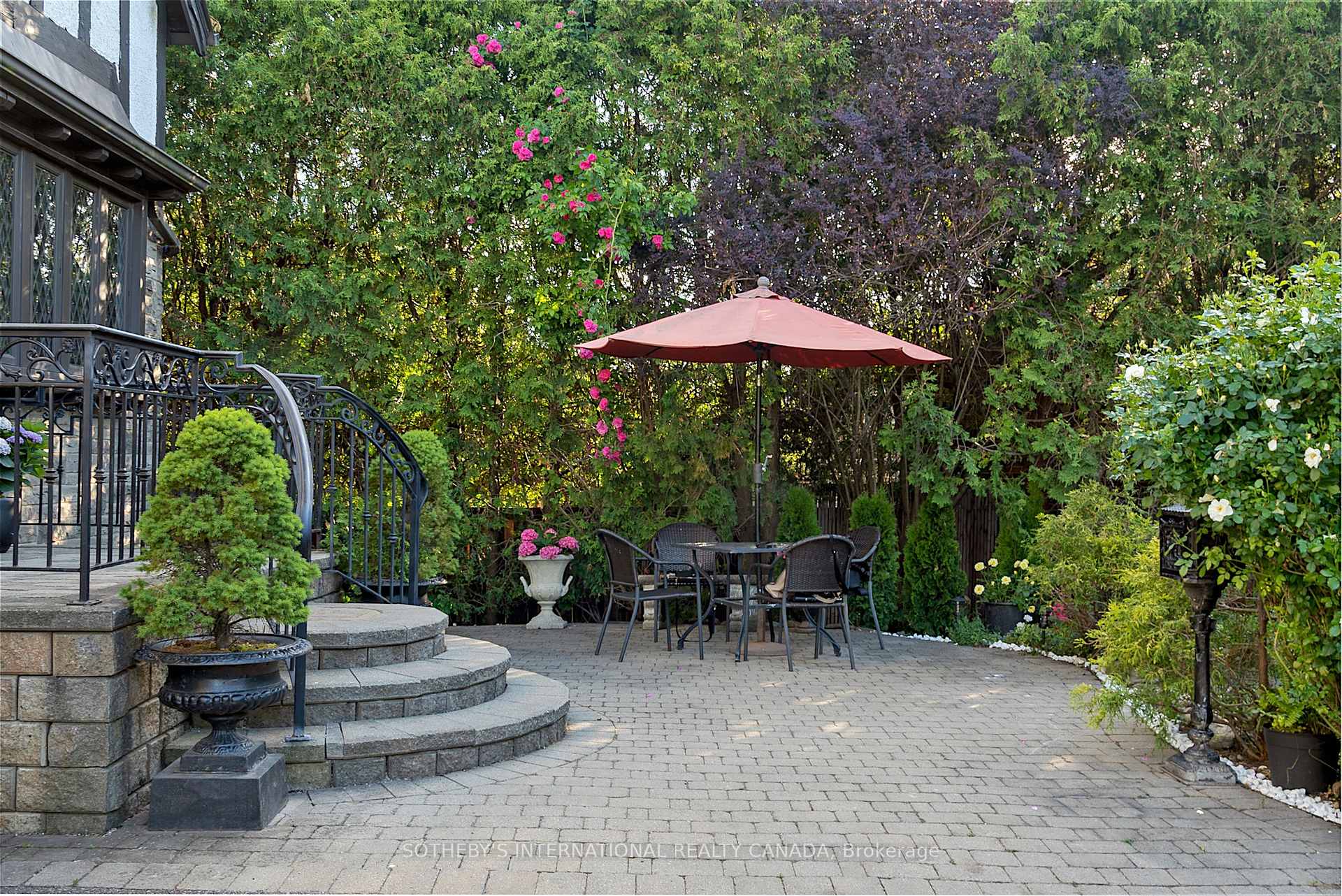 Photo 4 of 4009 Bloor Street W, Etobicoke, Islington-City Centre West — HOMEH