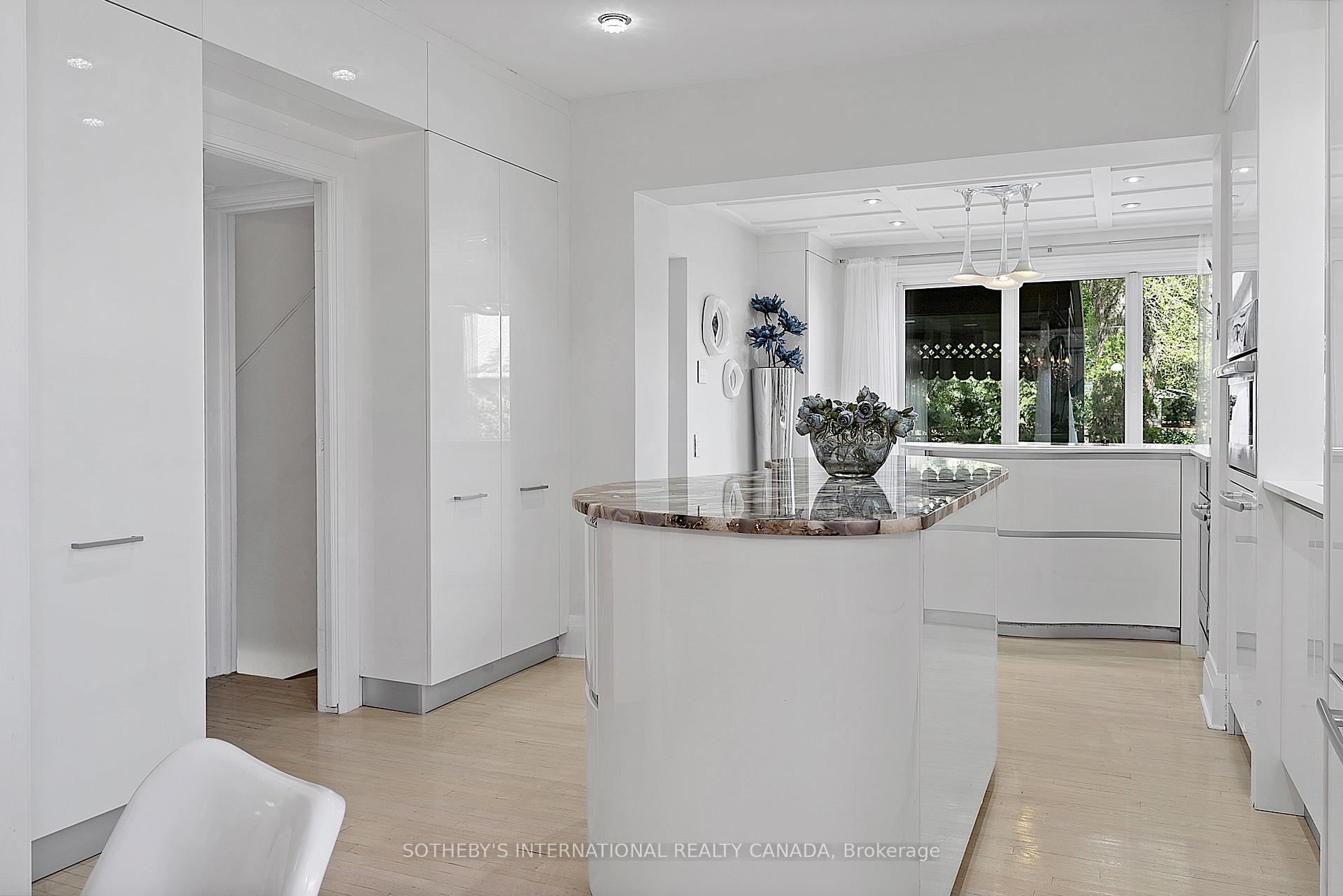 Photo 18 of 4009 Bloor Street W, Etobicoke, Islington-City Centre West — HOMEH
