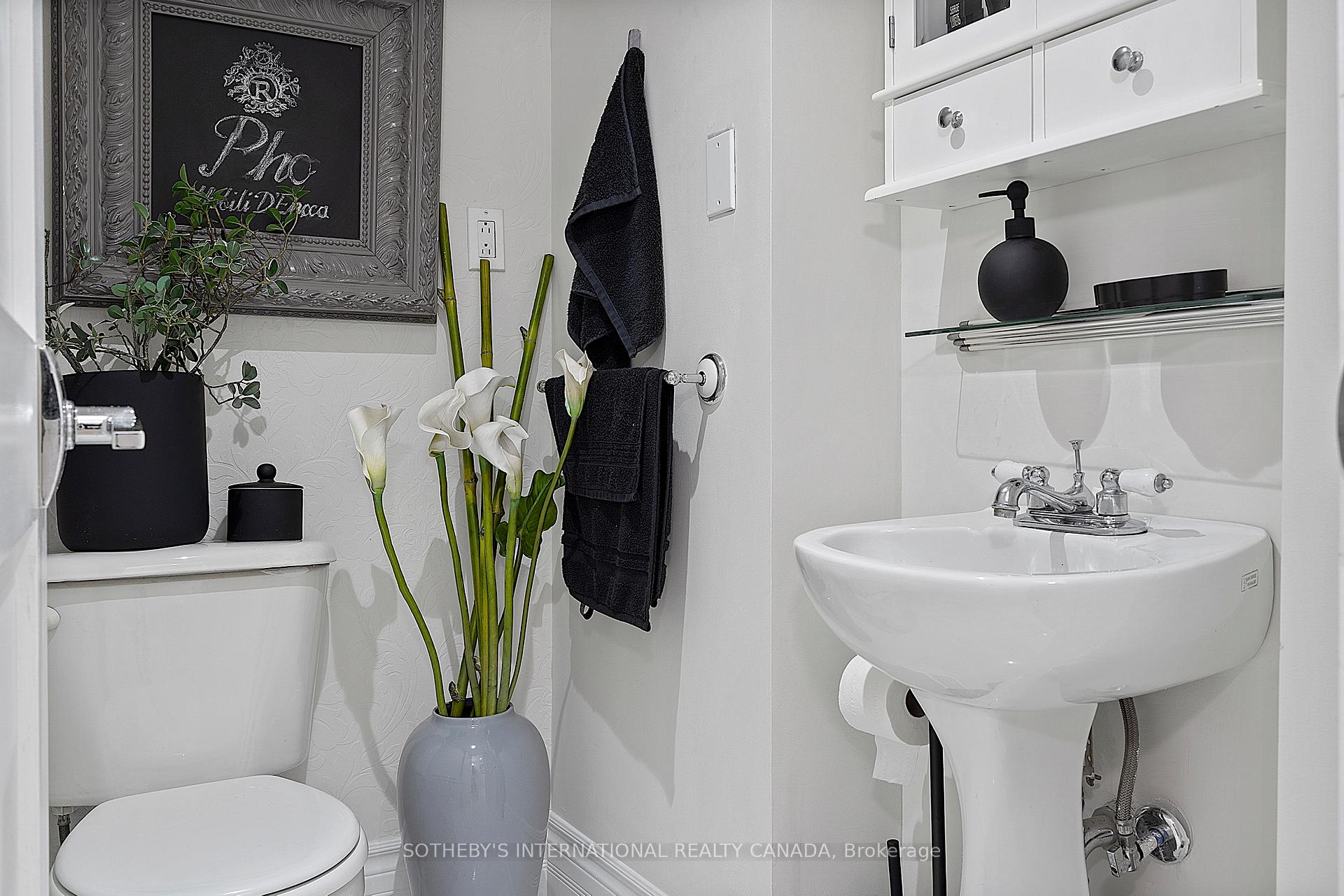 Photo 22 of 4009 Bloor Street W, Etobicoke, Islington-City Centre West — HOMEH