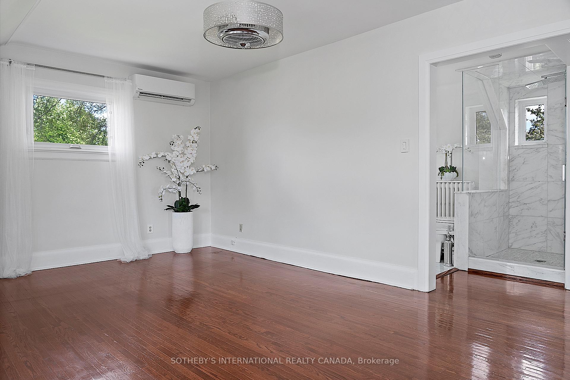 Photo 26 of 4009 Bloor Street W, Etobicoke, Islington-City Centre West — HOMEH