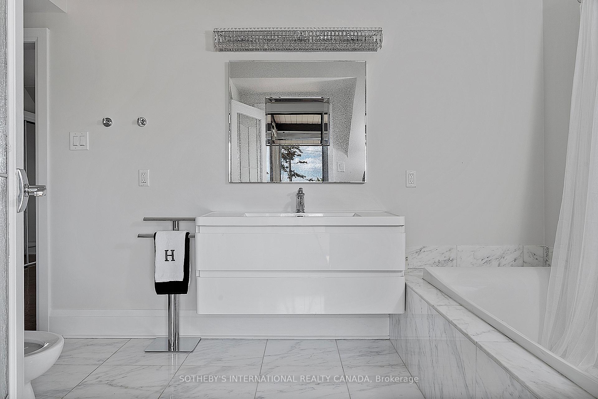Photo 31 of 4009 Bloor Street W, Etobicoke, Islington-City Centre West — HOMEH