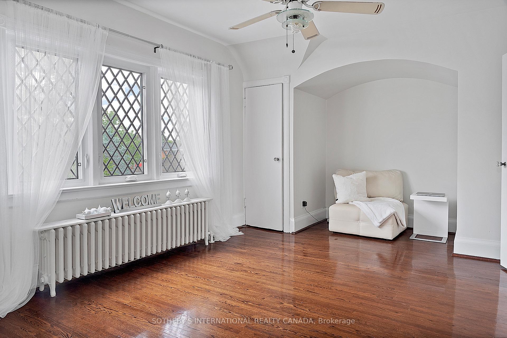 Photo 33 of 4009 Bloor Street W, Etobicoke, Islington-City Centre West — HOMEH
