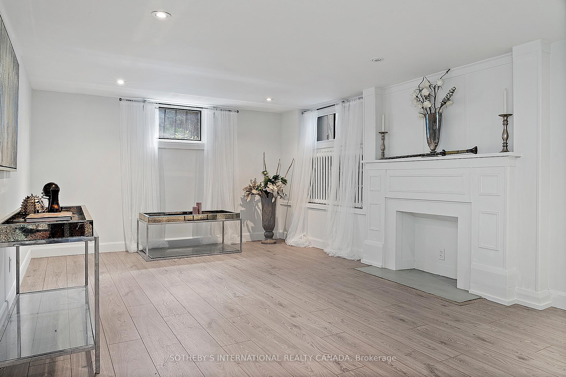 Photo 39 of 4009 Bloor Street W, Etobicoke, Islington-City Centre West — HOMEH