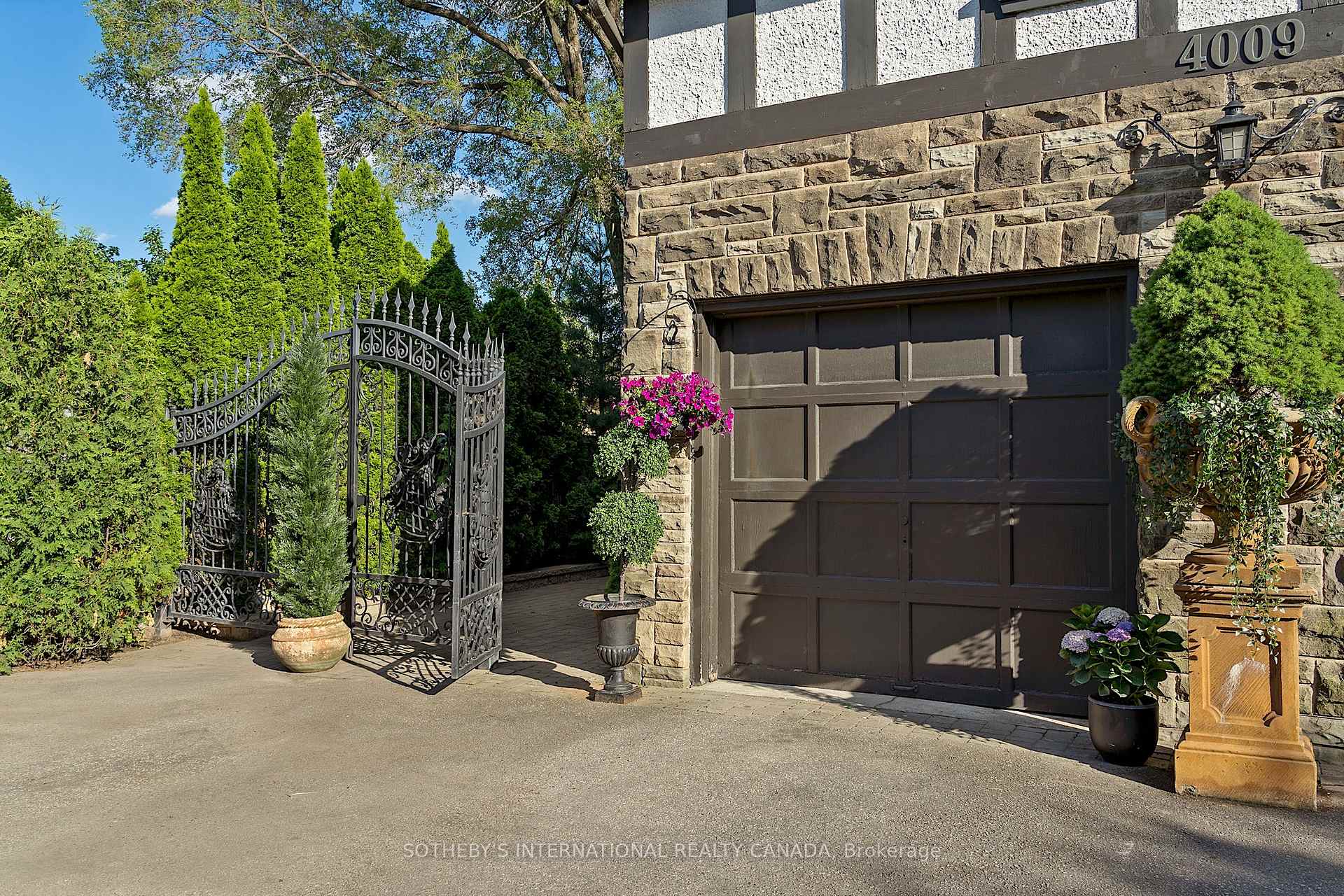 Photo 43 of 4009 Bloor Street W, Etobicoke, Islington-City Centre West — HOMEH