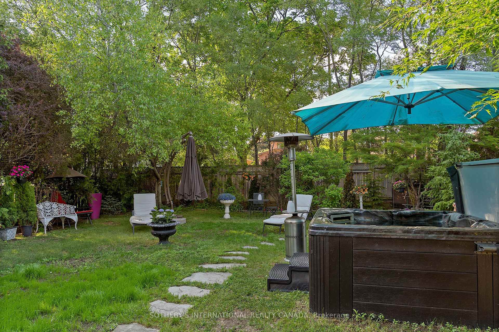 Photo 44 of 4009 Bloor Street W, Etobicoke, Islington-City Centre West — HOMEH