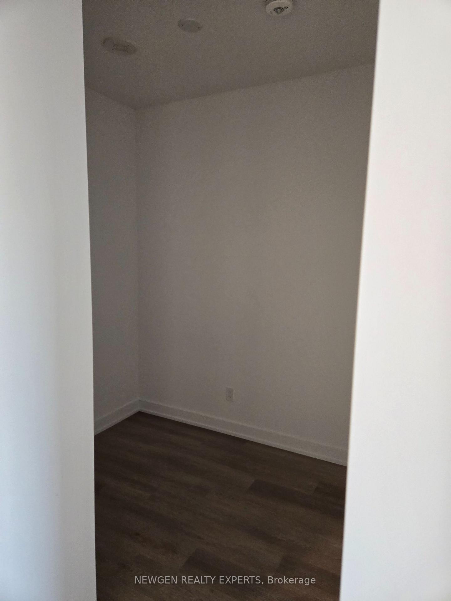 Photo 4 of Unit 907, 101 John Street N, Hamilton, Beasley — HOMEH