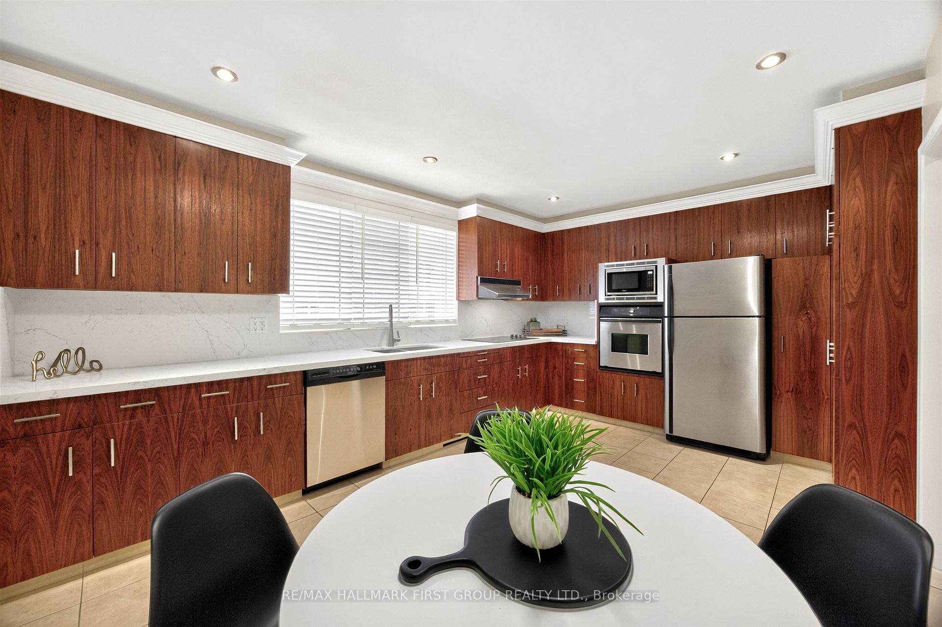 Photo 4 of 21 Ivan Road, Scarborough, Centennial Scarborough — HOMEH