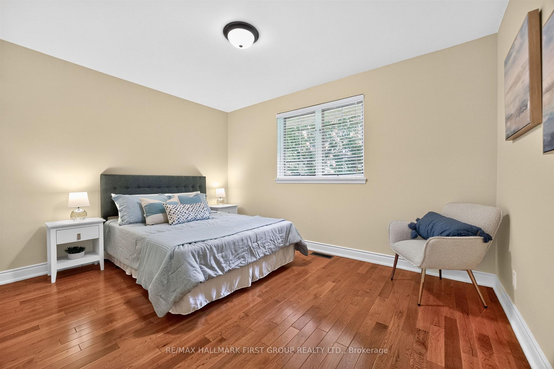 Photo 23 of 21 Ivan Road, Scarborough, Centennial Scarborough — HOMEH