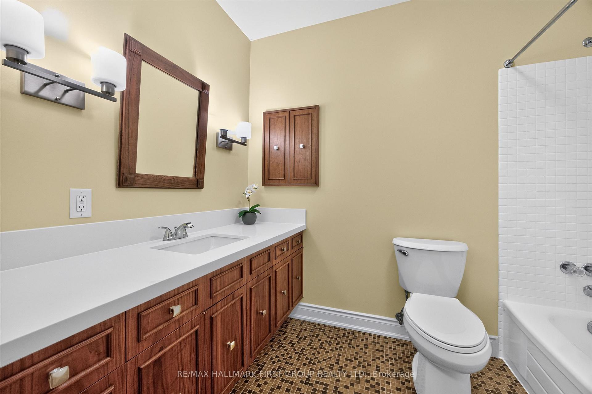 Photo 27 of 21 Ivan Road, Scarborough, Centennial Scarborough — HOMEH