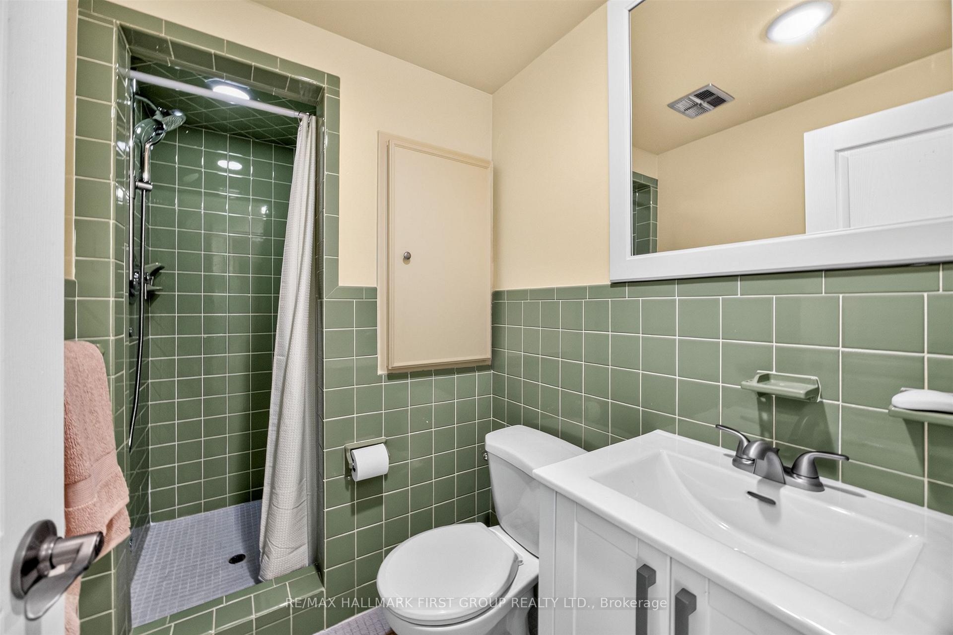 Photo 35 of 21 Ivan Road, Scarborough, Centennial Scarborough — HOMEH