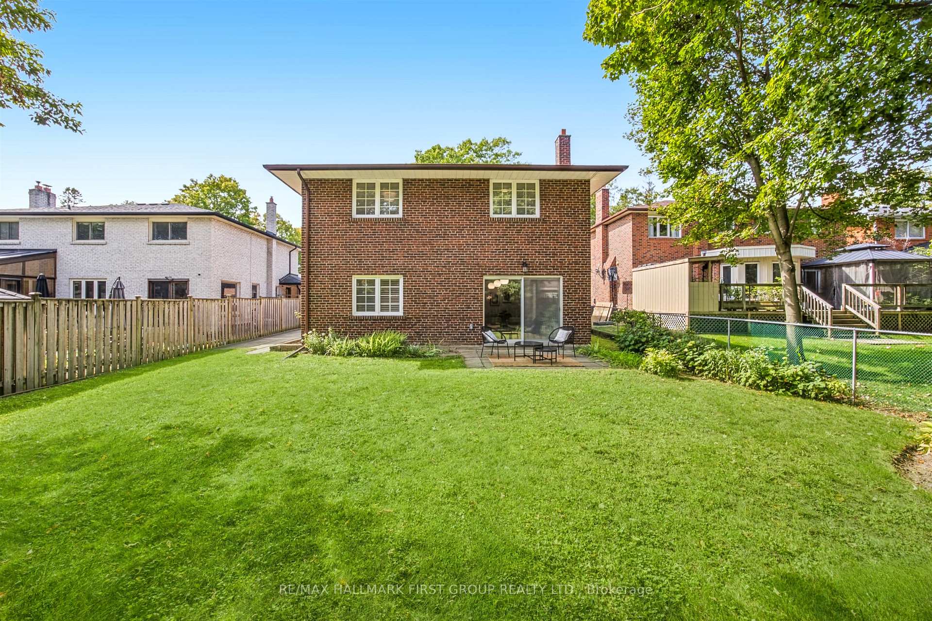 Photo 39 of 21 Ivan Road, Scarborough, Centennial Scarborough — HOMEH