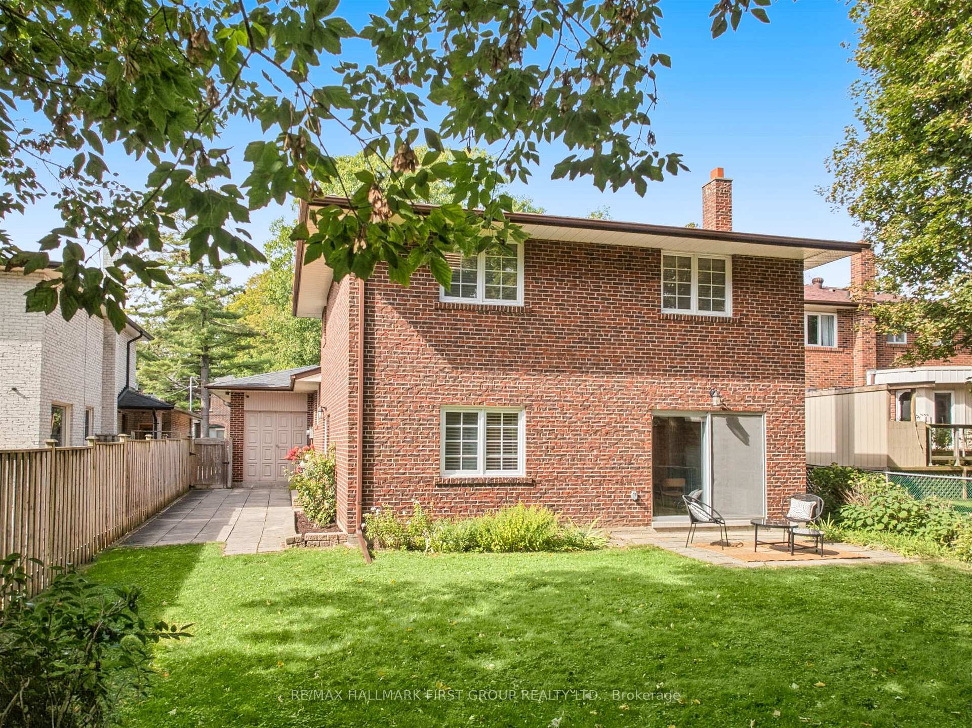 Photo 42 of 21 Ivan Road, Scarborough, Centennial Scarborough — HOMEH