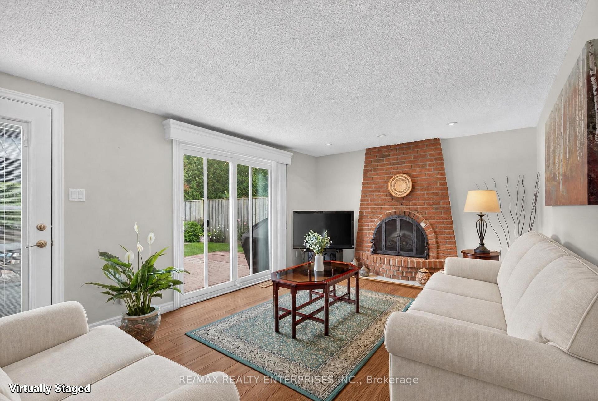 Photo 9 of 2482 Windjammer Road E, Mississauga, Erin Mills — HOMEH