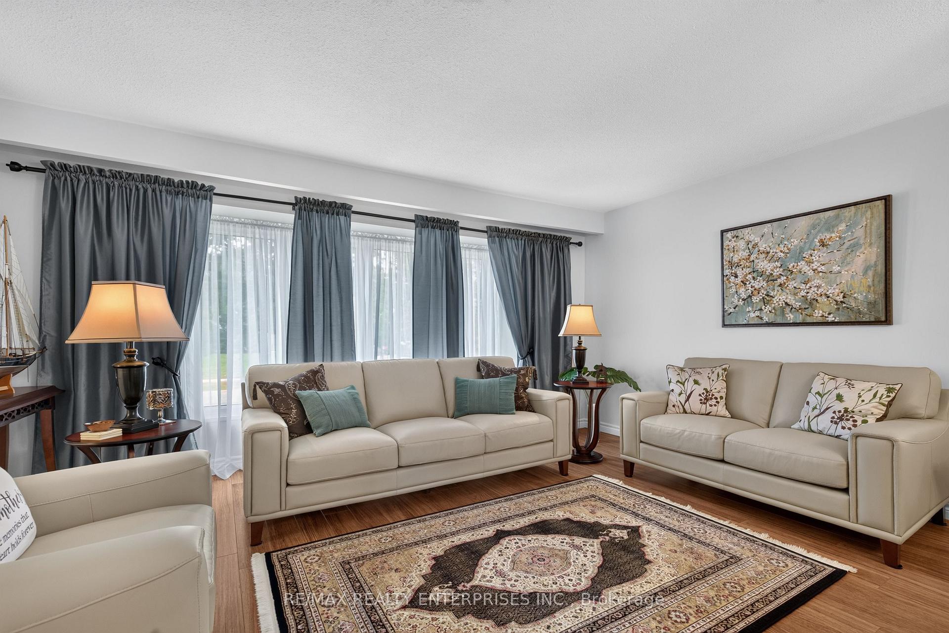 Photo 17 of 2482 Windjammer Road E, Mississauga, Erin Mills — HOMEH
