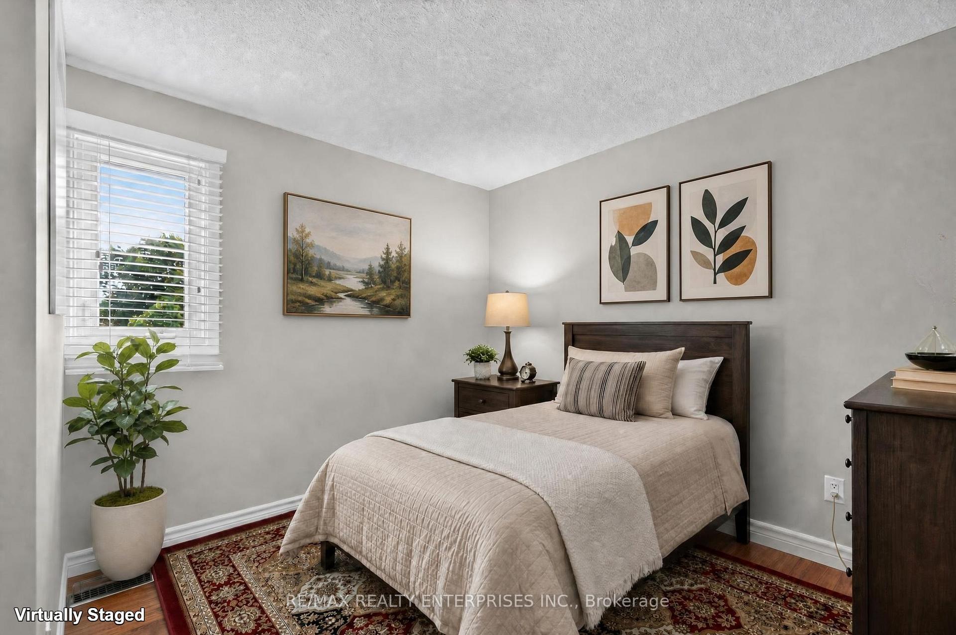 Photo 32 of 2482 Windjammer Road E, Mississauga, Erin Mills — HOMEH