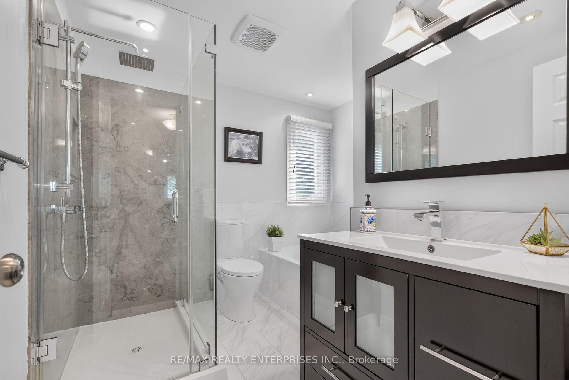 Photo 35 of 2482 Windjammer Road E, Mississauga, Erin Mills — HOMEH