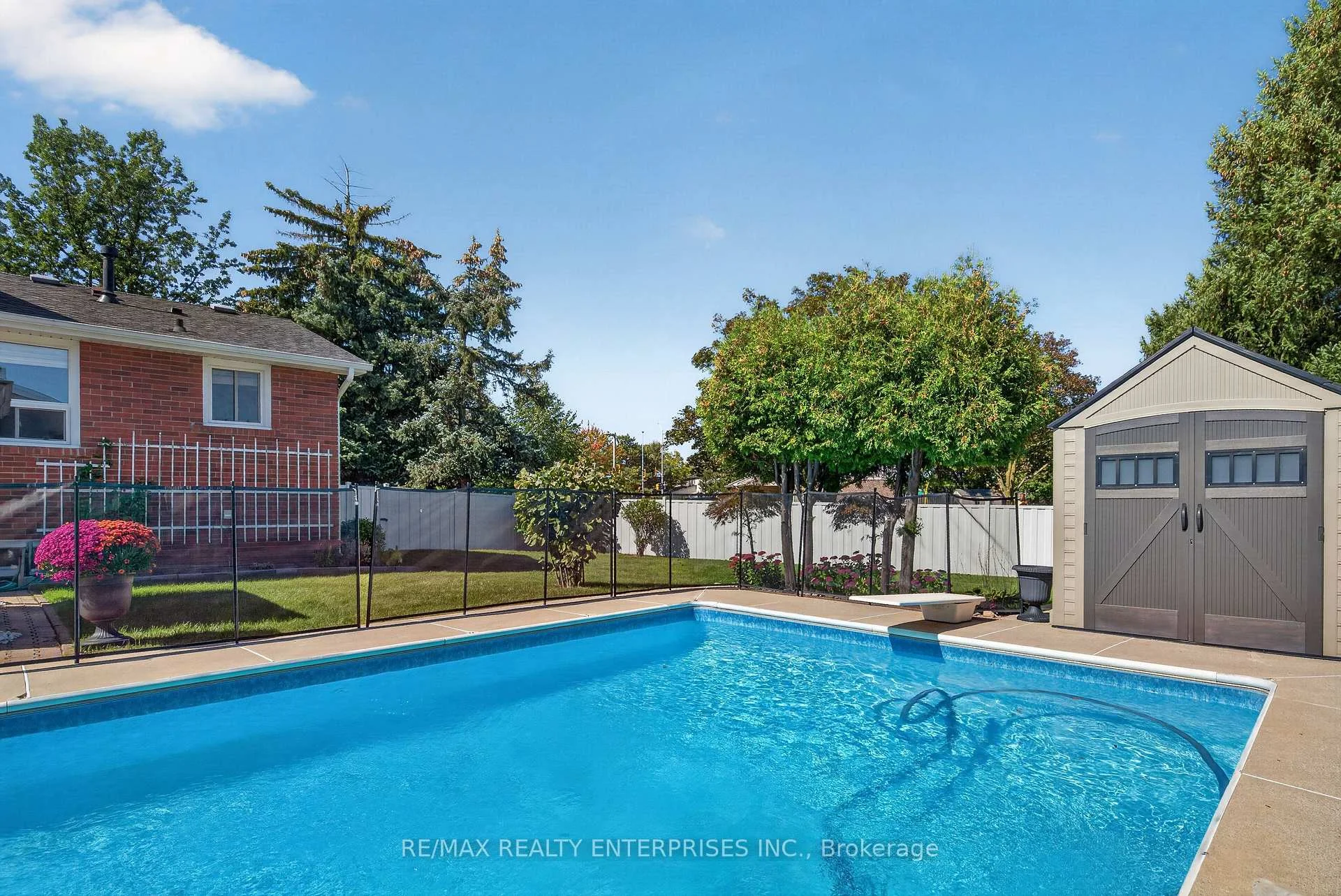 Photo 43 of 2482 Windjammer Road E, Mississauga, Erin Mills — HOMEH