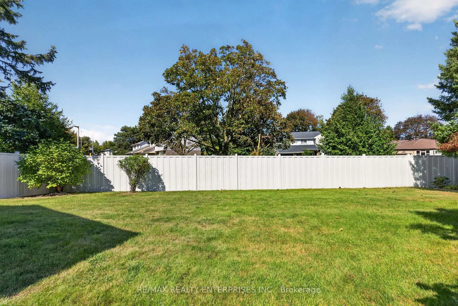 Photo 50 of 2482 Windjammer Road E, Mississauga, Erin Mills — HOMEH