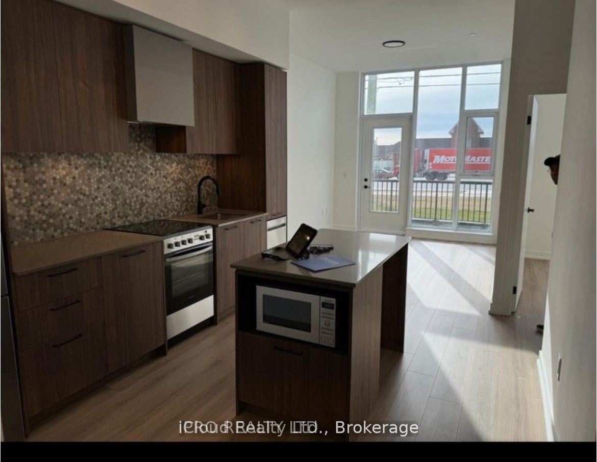 Photo 4 of Unit 111, 10 Lagerfeld Drive, Brampton, Northwest Brampton — HOMEH