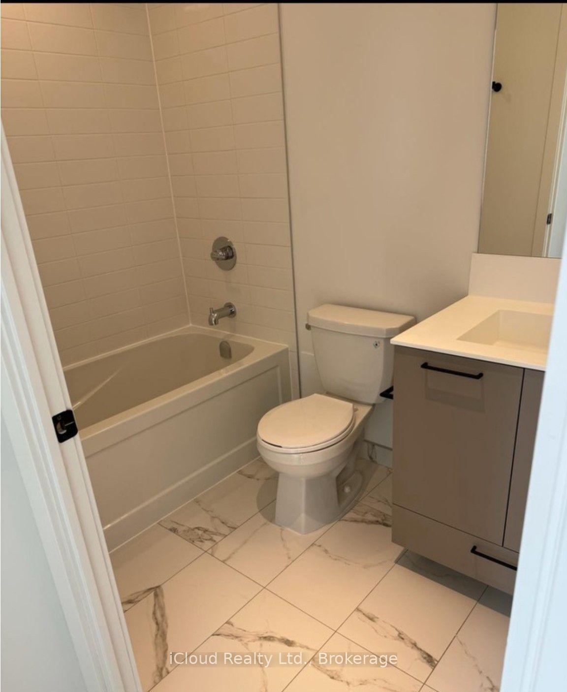 Photo 8 of Unit 111, 10 Lagerfeld Drive, Brampton, Northwest Brampton — HOMEH