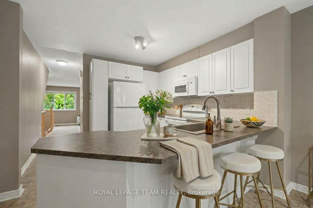 Photo 9 of Unit A, 391 Chapman Mills Drive, Ottawa, Barrhaven - Strandherd — HOMEH
