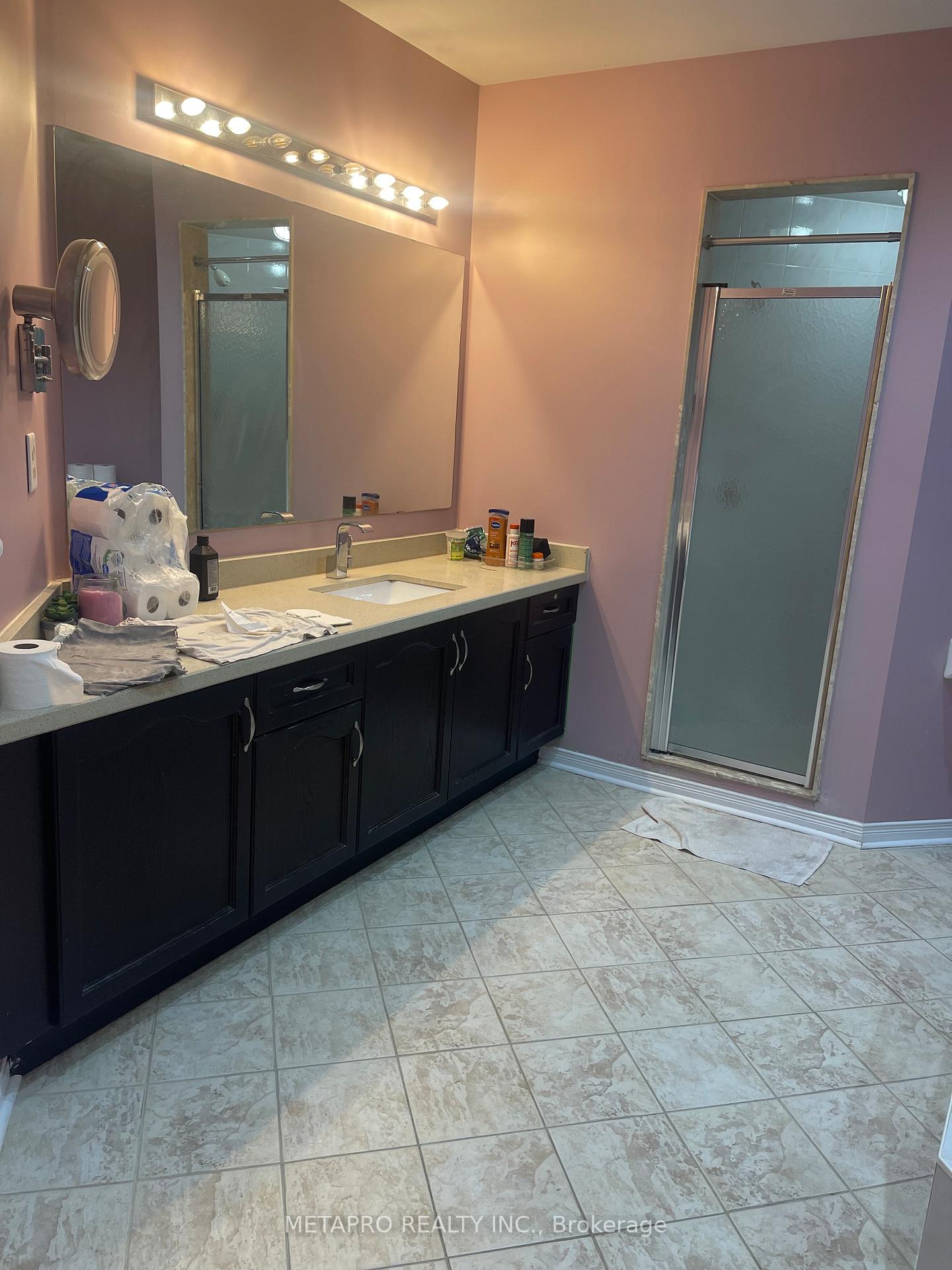 Photo 10 of 54 Snowshoe Lane E, Brampton, Sandringham-Wellington — HOMEH