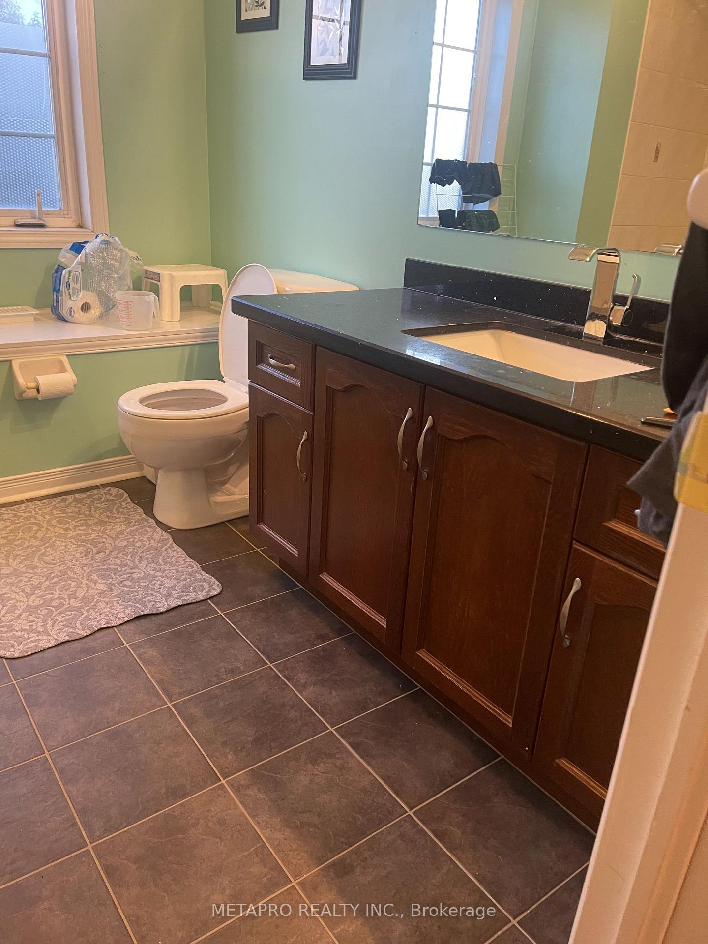 Photo 13 of 54 Snowshoe Lane E, Brampton, Sandringham-Wellington — HOMEH