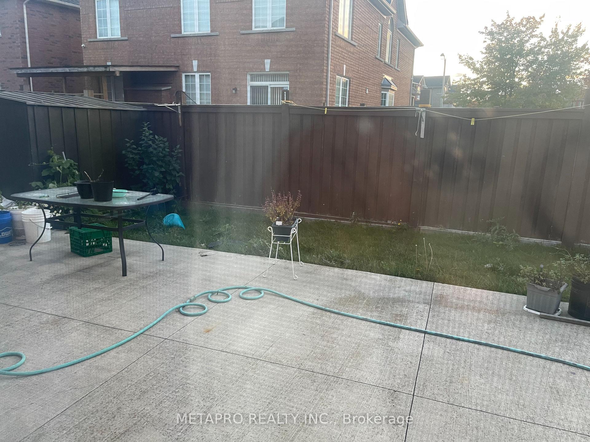 Photo 18 of 54 Snowshoe Lane E, Brampton, Sandringham-Wellington — HOMEH