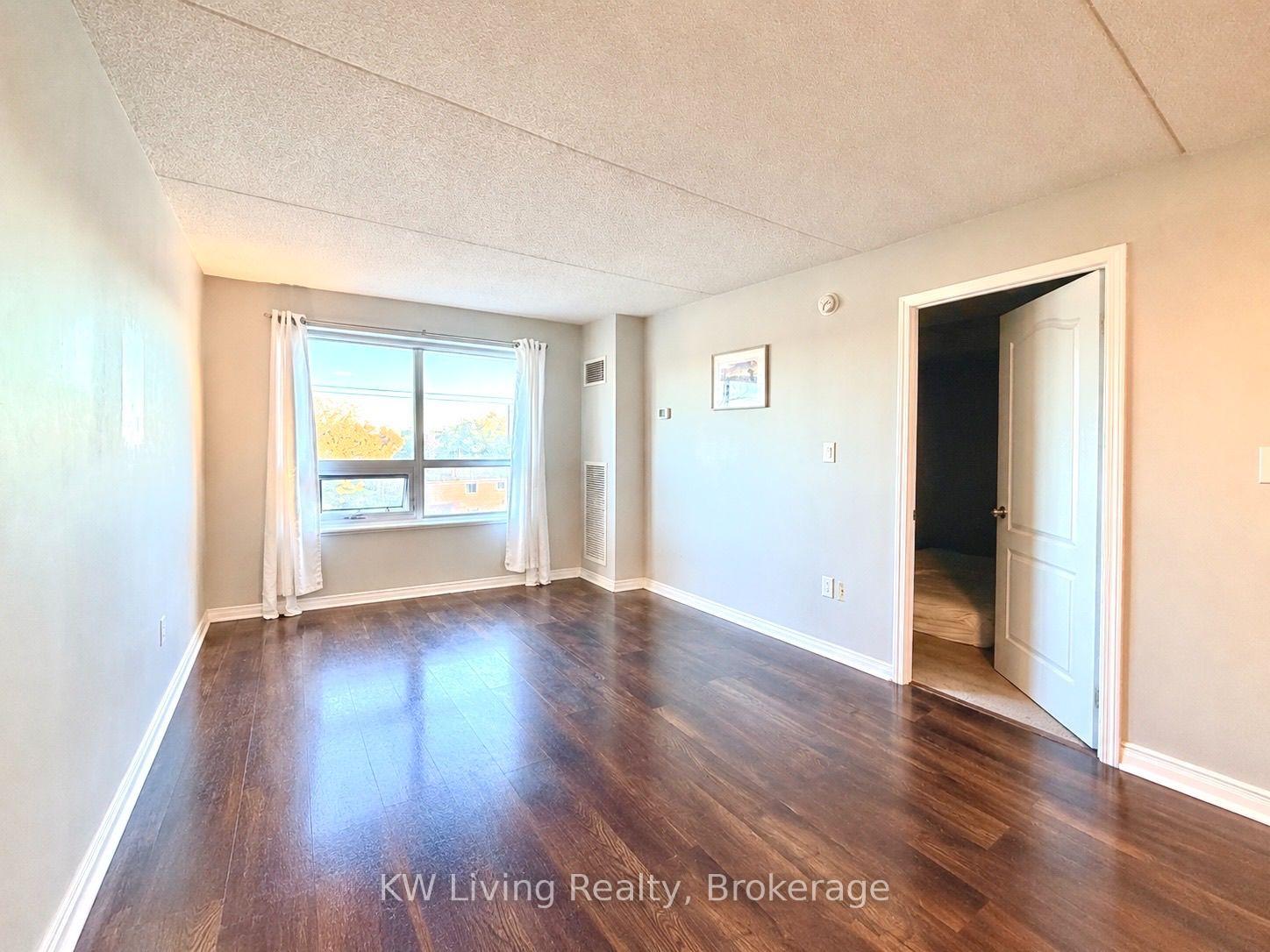 Photo 8 of Unit 505, 4600 Steeles Avenue E, Markham, Milliken Mills East — HOMEH