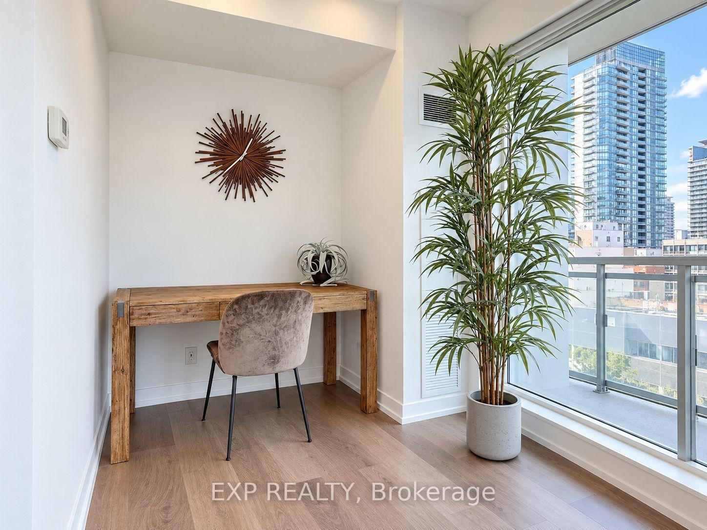 Photo 19 of Unit 1002, 89 Dunfield Avenue, Toronto, Mount Pleasant West — HOMEH
