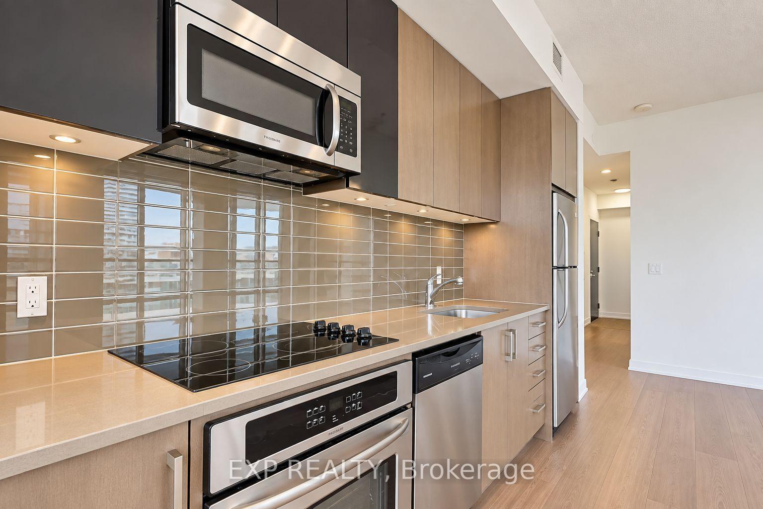 Photo 10 of Unit 1002, 89 Dunfield Avenue, Toronto, Mount Pleasant West — HOMEH