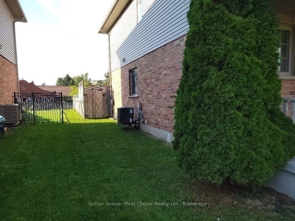 Photo 3 of 24 Hyde Road, Stratford — HOMEH