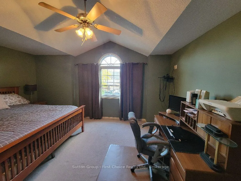 Photo 7 of 24 Hyde Road, Stratford — HOMEH