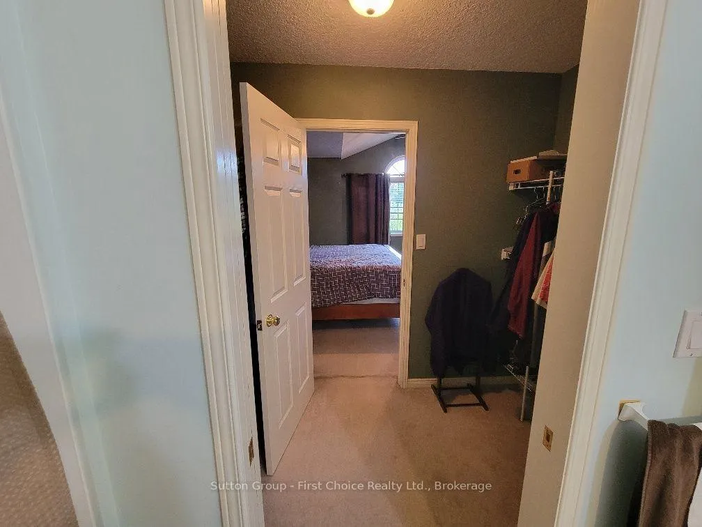 Photo 11 of 24 Hyde Road, Stratford — HOMEH
