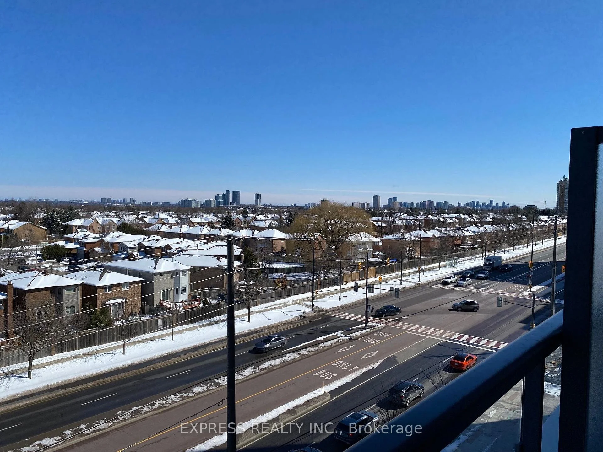 Photo 4 of Unit 608, 7950 Bathurst Street, Vaughan, Beverley Glen — HOMEH